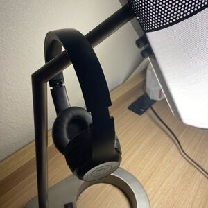 Black Wireless Headphones